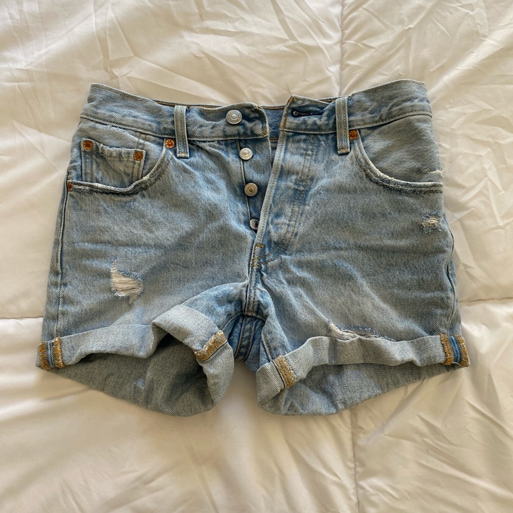 Levi’s high rise 501 jean shorts